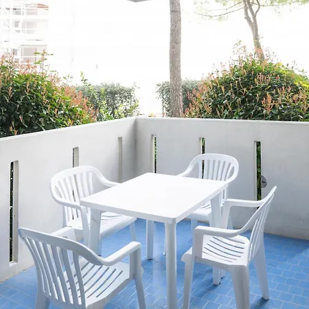 Fronte Mare Con Piscina Mv5 Apartman Lignano Sabbiadoro