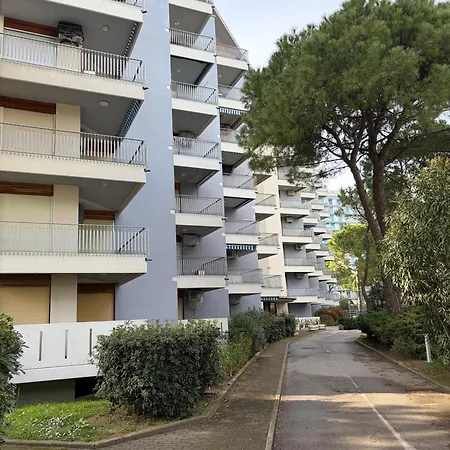 Apartment Fronte Mare Con Piscina Mv5 Lignano Sabbiadoro